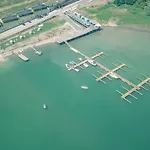Marina Liptov Pri Liptovskej Mare Üdülőközpont