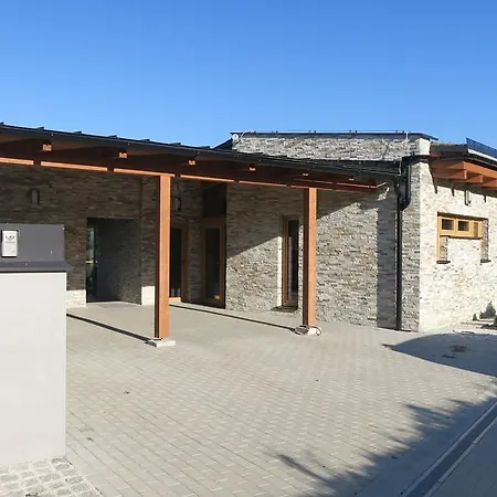 Marina Liptov Pri Liptovskej Mare Bobrovník