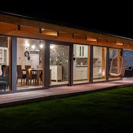 אתר נופש Marina Liptov Pri Liptovskej Mare 4*