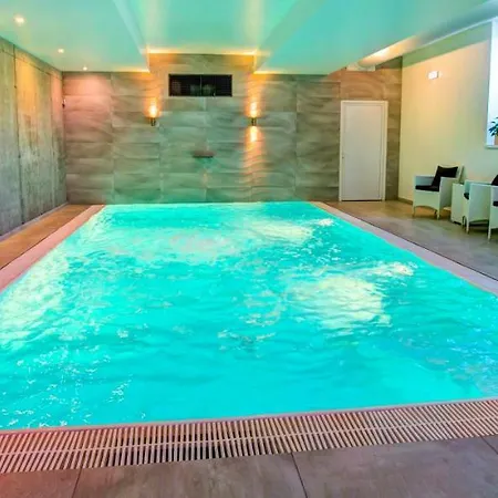 Marina Liptov Pri Liptovskej Mare Bobrovnik